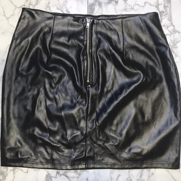Faux Leather Mini Skirt - Picture 2 of 2